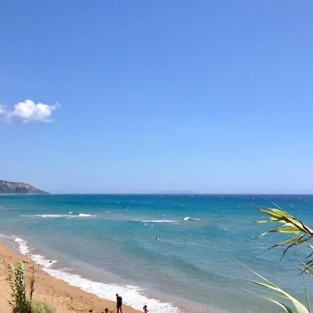 Cosy Loft Apartment, * Argyrades