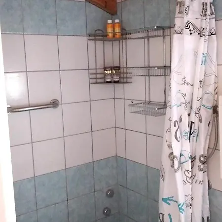 דירה Cosy Loft Apartment, *