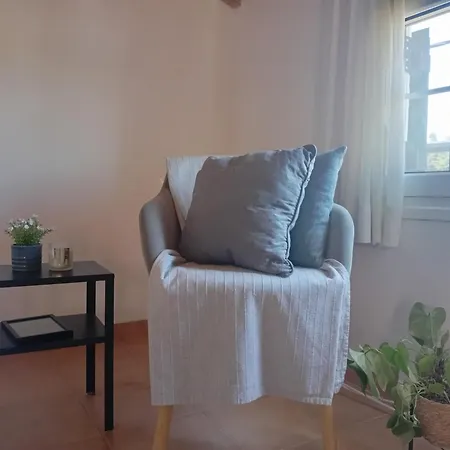 Cosy Loft Apartment, Apartament Argyrades